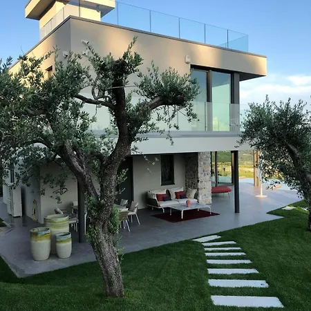 La Biancolilla * غارْدا