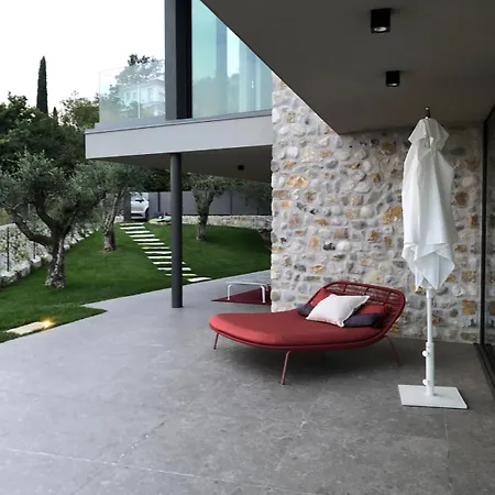 ヴィラ La Biancolilla *