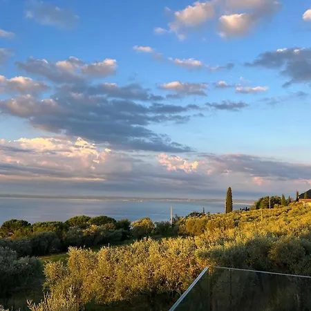 ヴィラ La Biancolilla *