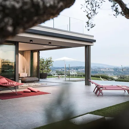 La Biancolilla Garda (Verona)