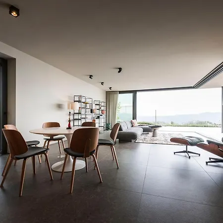 Villa La Biancolilla Garda (Verona)