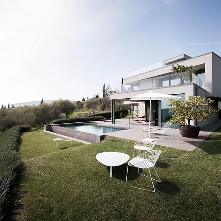 La Biancolilla Garda (Verona)